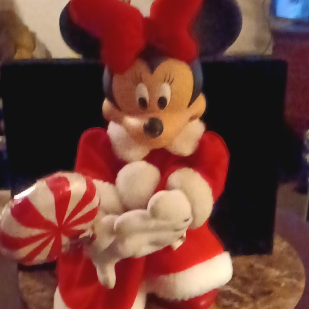 Vtg 1996 Animatronic Disney's Minnie Mouse Christmas Doll
